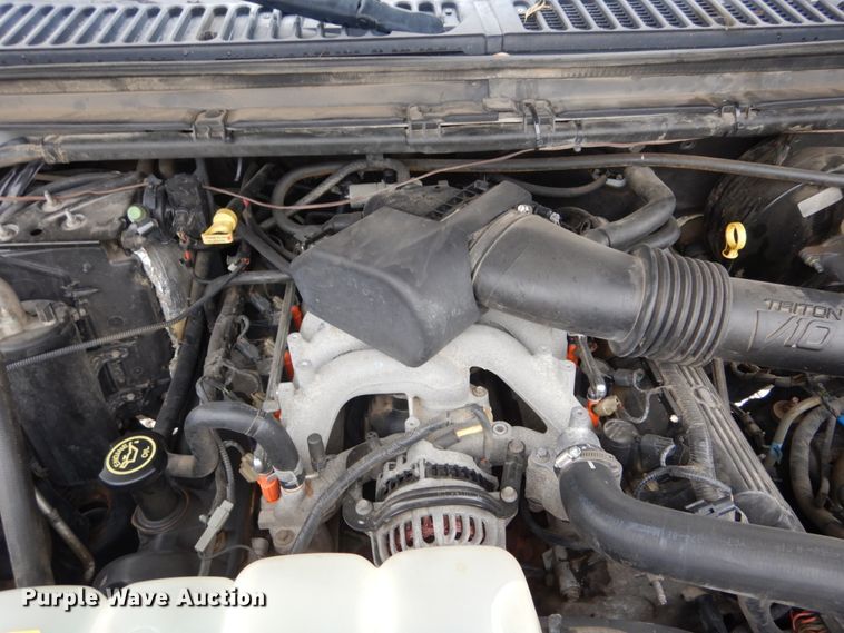 image for item DH2214 2002 Ford F350 Super Duty XL utility bed pickup truck