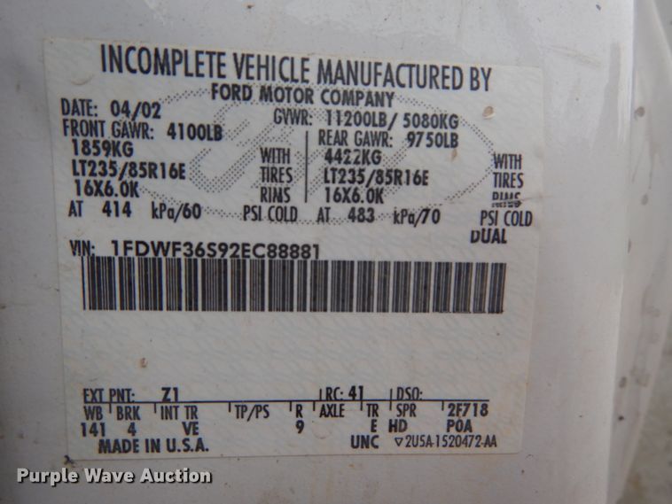 image for item DH2214 2002 Ford F350 Super Duty XL utility bed pickup truck