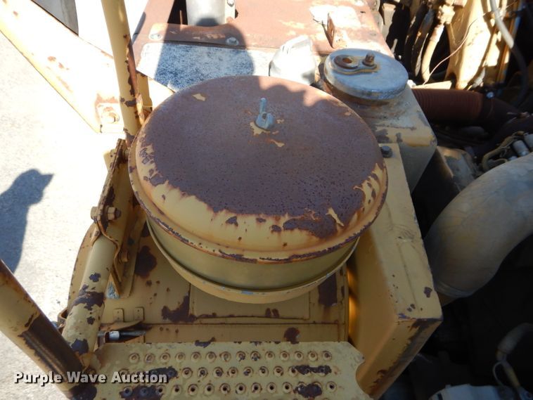 image for item DH2636 1987 Caterpillar 613C elevating scraper