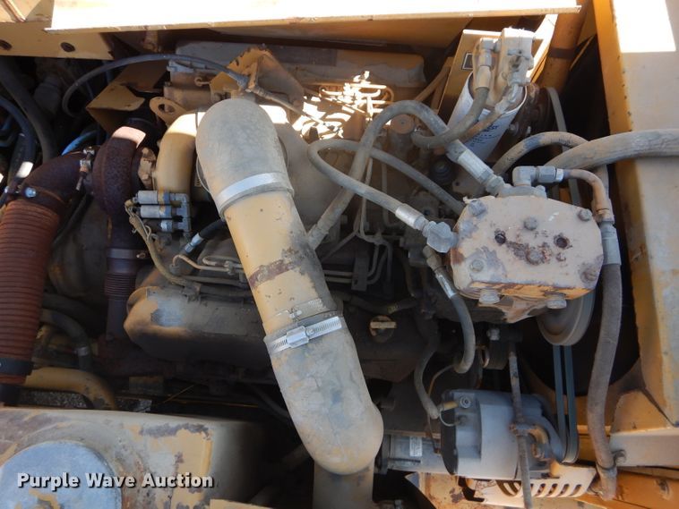 image for item DH2636 1987 Caterpillar 613C elevating scraper