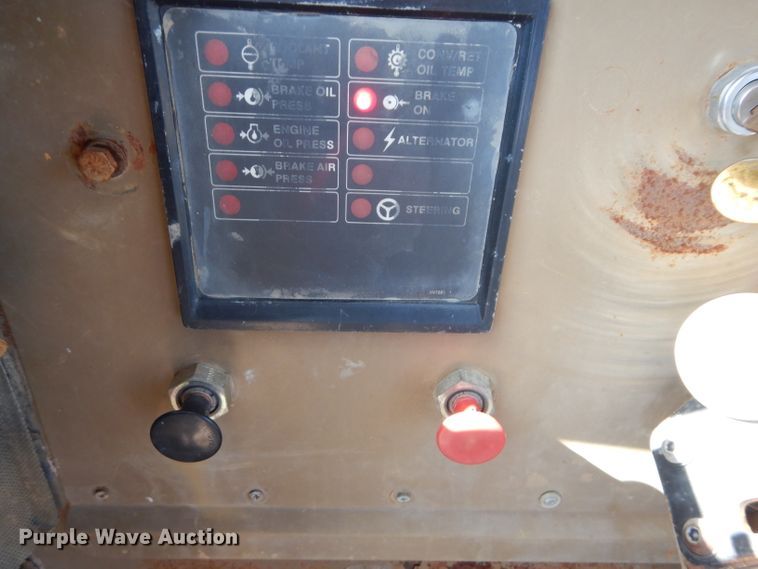 image for item DH2636 1987 Caterpillar 613C elevating scraper