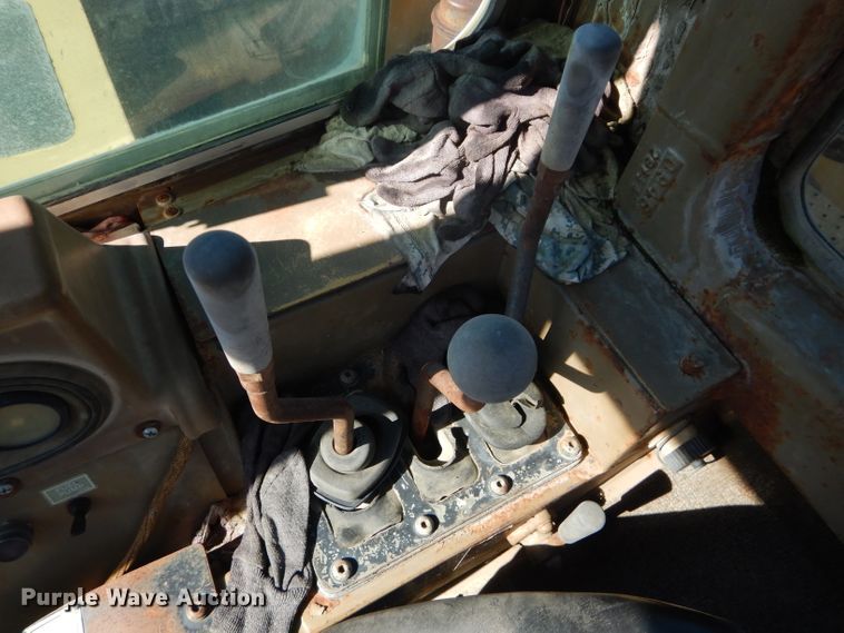 image for item DH2636 1987 Caterpillar 613C elevating scraper