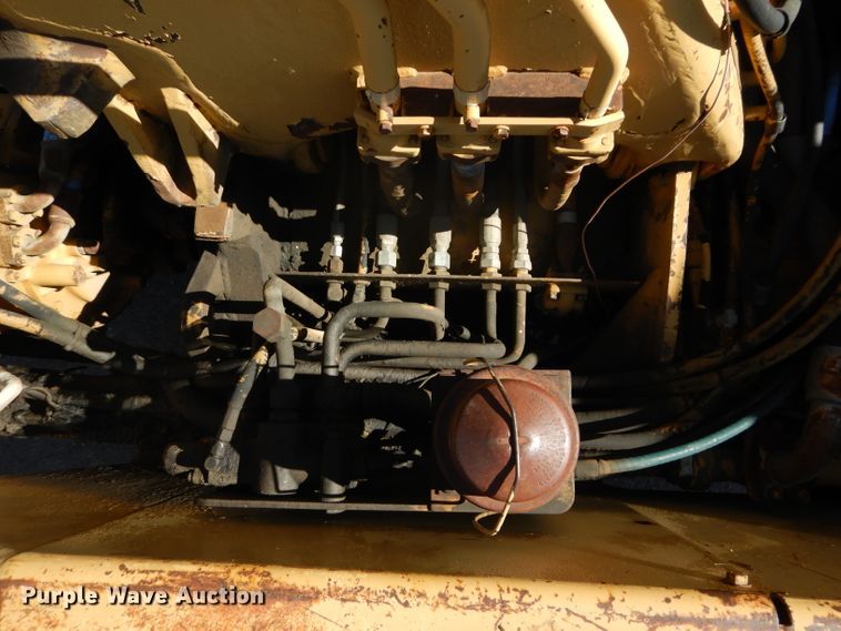 image for item DH2636 1987 Caterpillar 613C elevating scraper