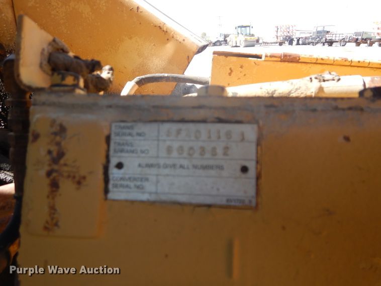 image for item DH2636 1987 Caterpillar 613C elevating scraper