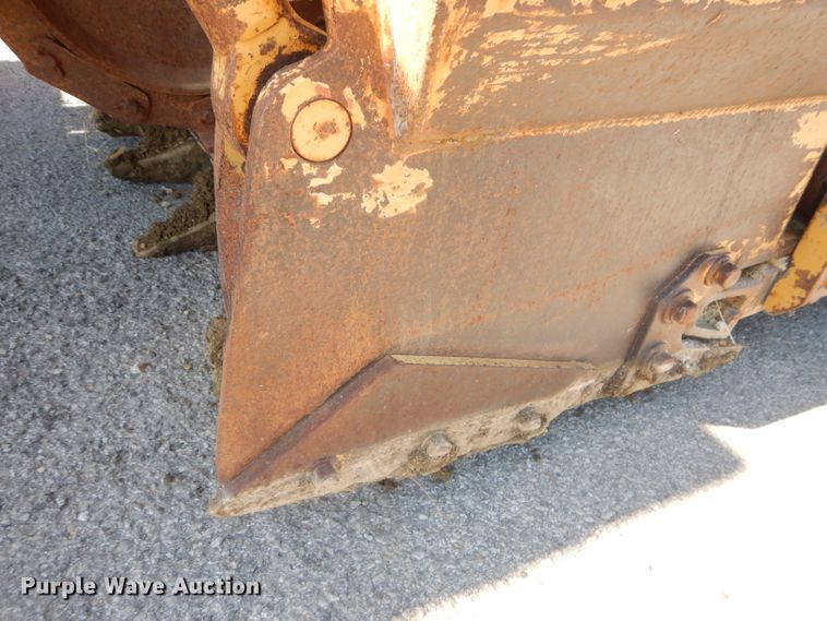 image for item DH2636 1987 Caterpillar 613C elevating scraper