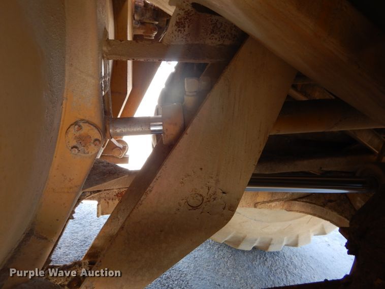 image for item DH2636 1987 Caterpillar 613C elevating scraper