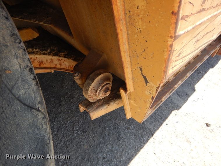 image for item DH2636 1987 Caterpillar 613C elevating scraper