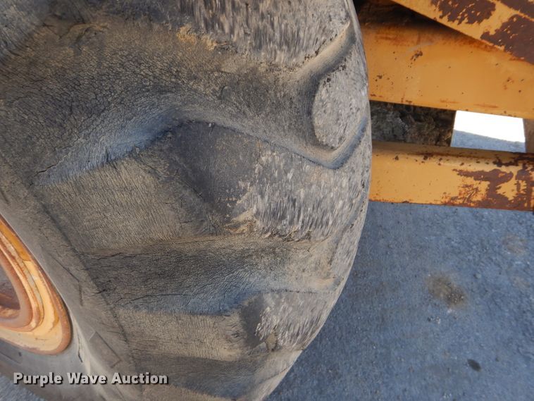 image for item DH2636 1987 Caterpillar 613C elevating scraper