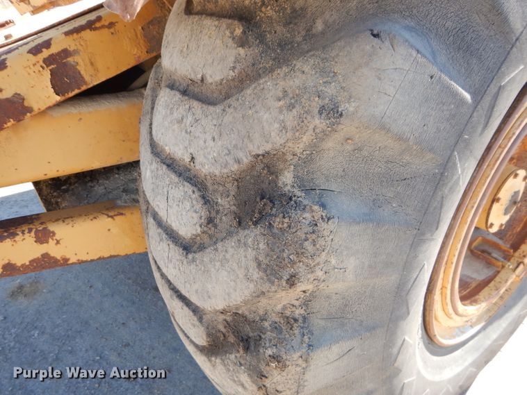 image for item DH2636 1987 Caterpillar 613C elevating scraper