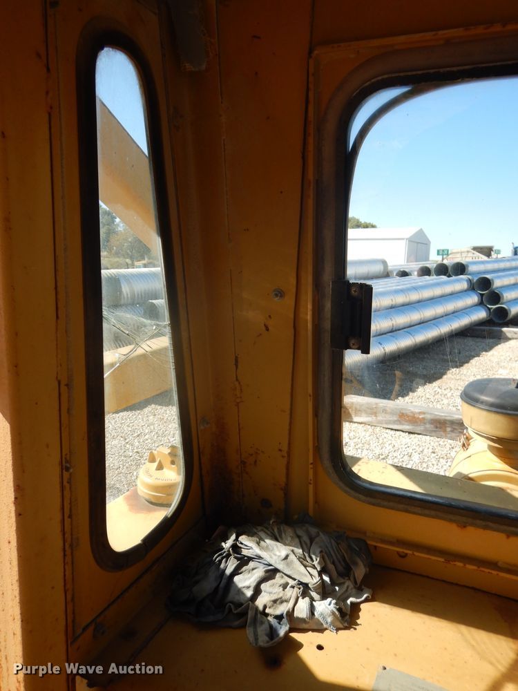 image for item DH2637 1972 Caterpillar 613 elevating scraper