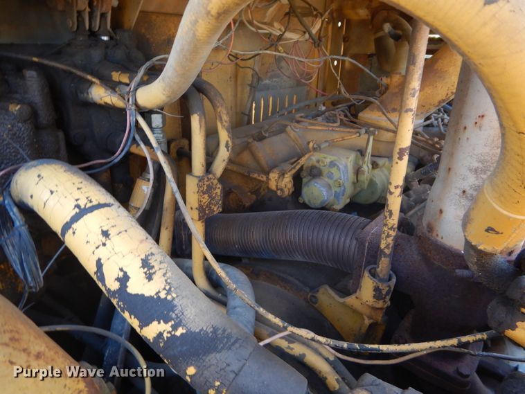 image for item DH2637 1972 Caterpillar 613 elevating scraper