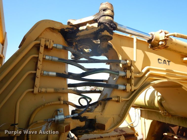 image for item DH2637 1972 Caterpillar 613 elevating scraper