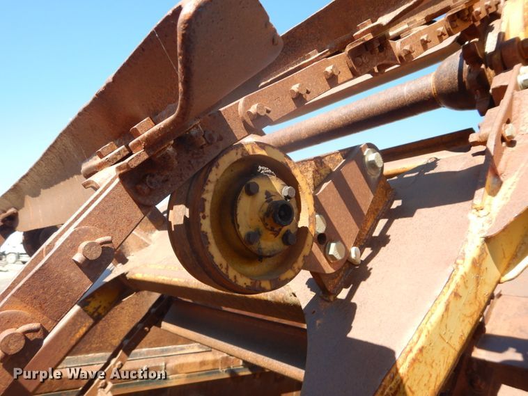 image for item DH2637 1972 Caterpillar 613 elevating scraper