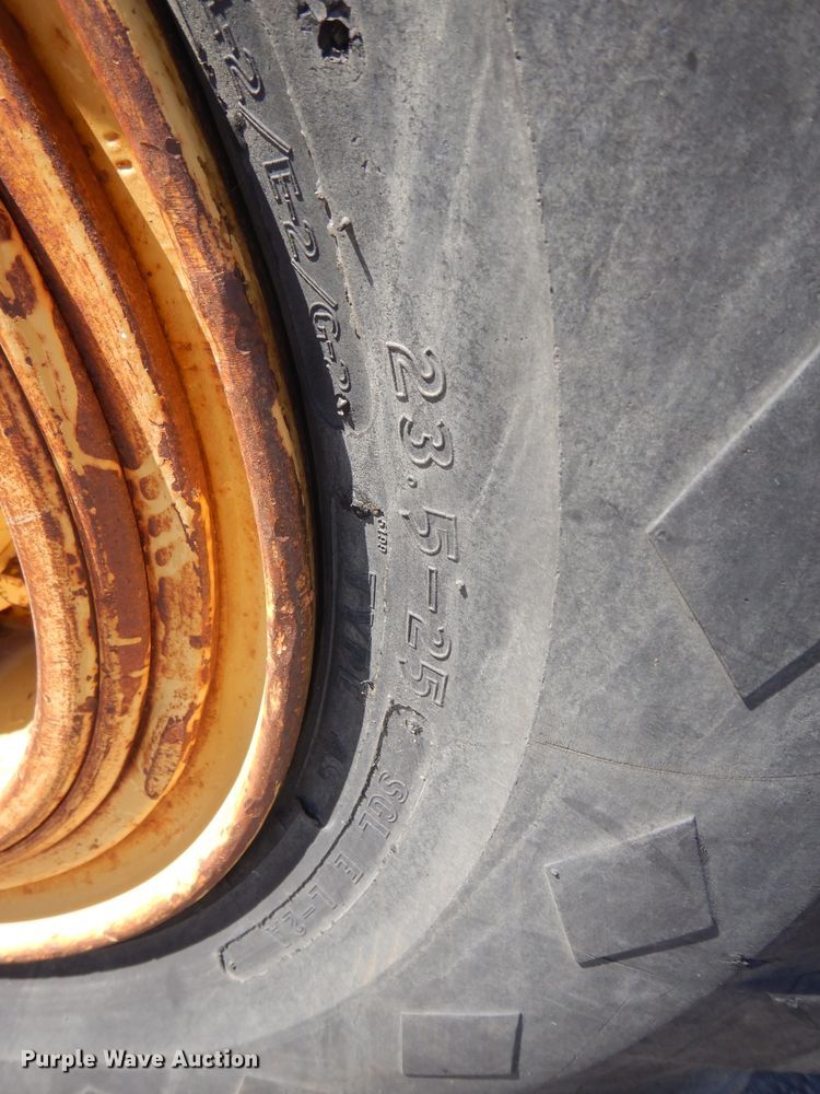 image for item DH2637 1972 Caterpillar 613 elevating scraper