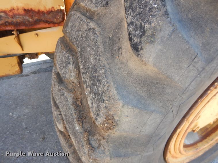 image for item DH2637 1972 Caterpillar 613 elevating scraper