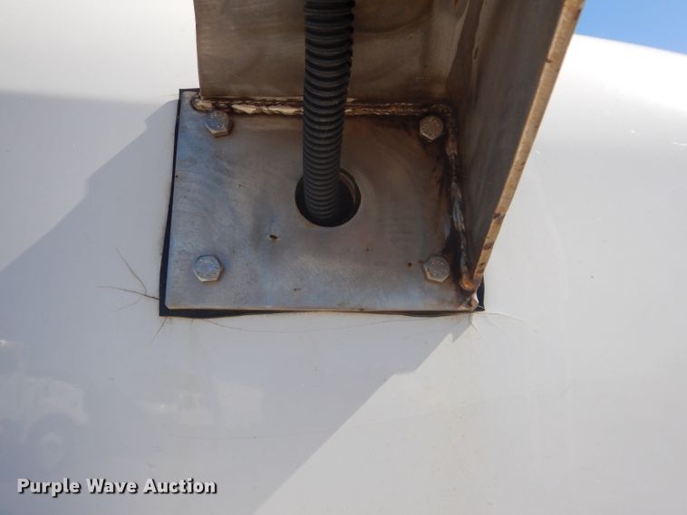 image for item DH2639 2011 Freightliner Business Class M2 flatbed truck