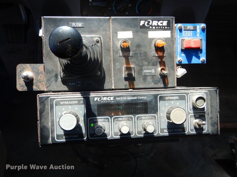 image for item DH2639 2011 Freightliner Business Class M2 flatbed truck