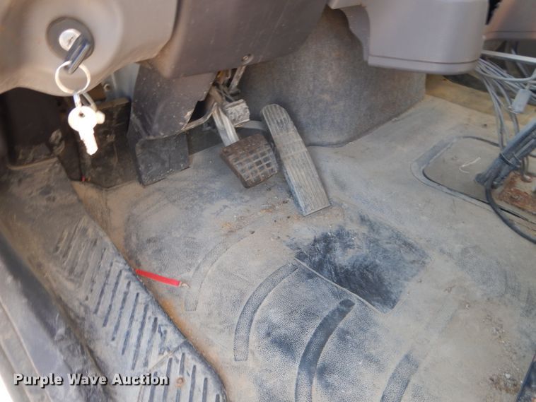 image for item DH2639 2011 Freightliner Business Class M2 flatbed truck