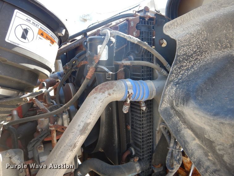 image for item DH2639 2011 Freightliner Business Class M2 flatbed truck