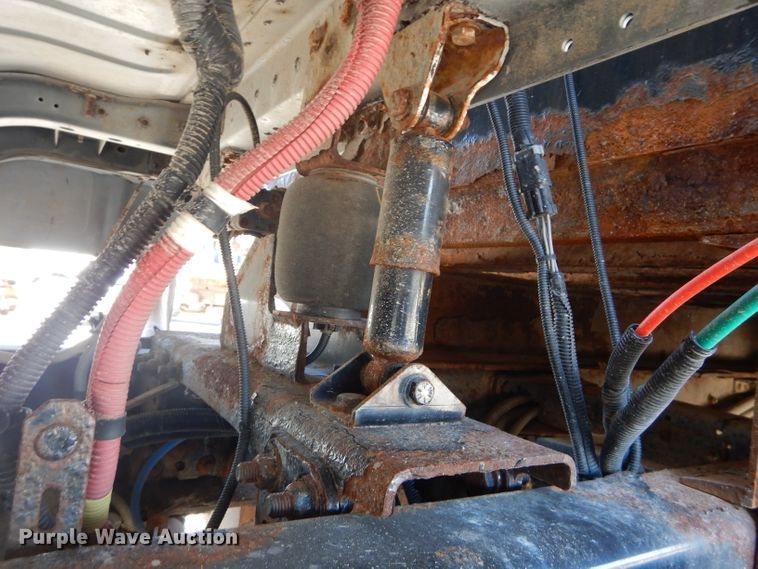 image for item DH2639 2011 Freightliner Business Class M2 flatbed truck