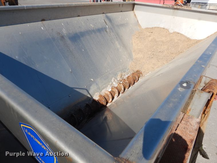 image for item DH2639 2011 Freightliner Business Class M2 flatbed truck