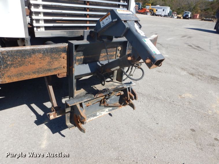 image for item DH2639 2011 Freightliner Business Class M2 flatbed truck