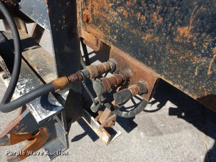 image for item DH2639 2011 Freightliner Business Class M2 flatbed truck