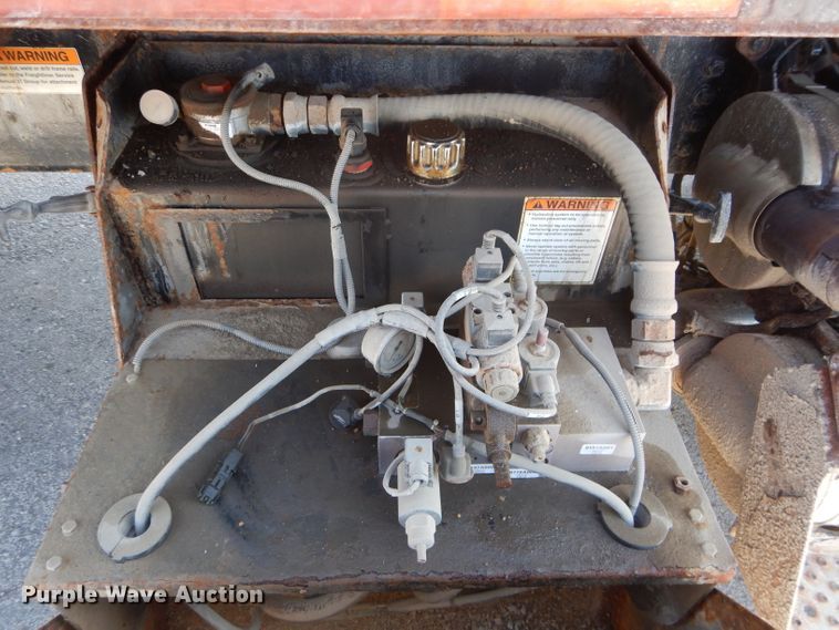 image for item DH2639 2011 Freightliner Business Class M2 flatbed truck