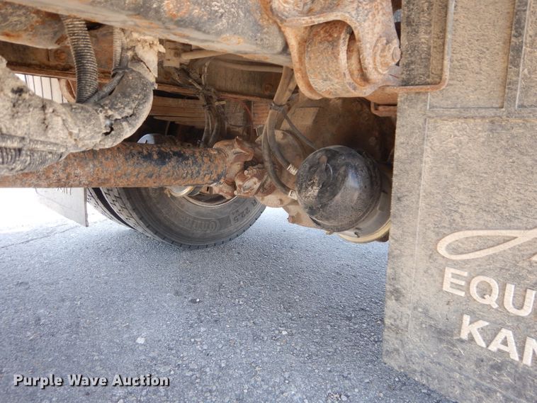 image for item DH2639 2011 Freightliner Business Class M2 flatbed truck