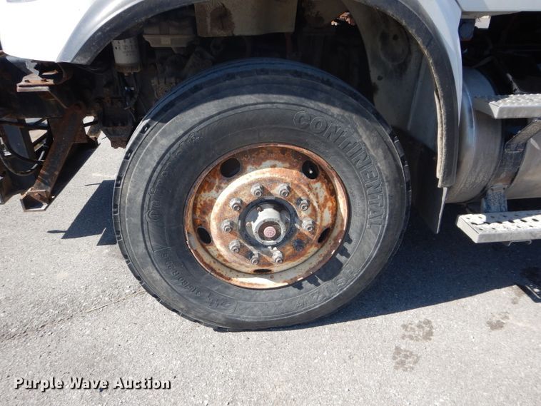 image for item DH2639 2011 Freightliner Business Class M2 flatbed truck