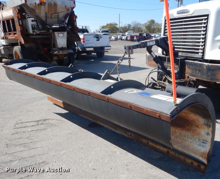 image for item DH2639 2011 Freightliner Business Class M2 flatbed truck