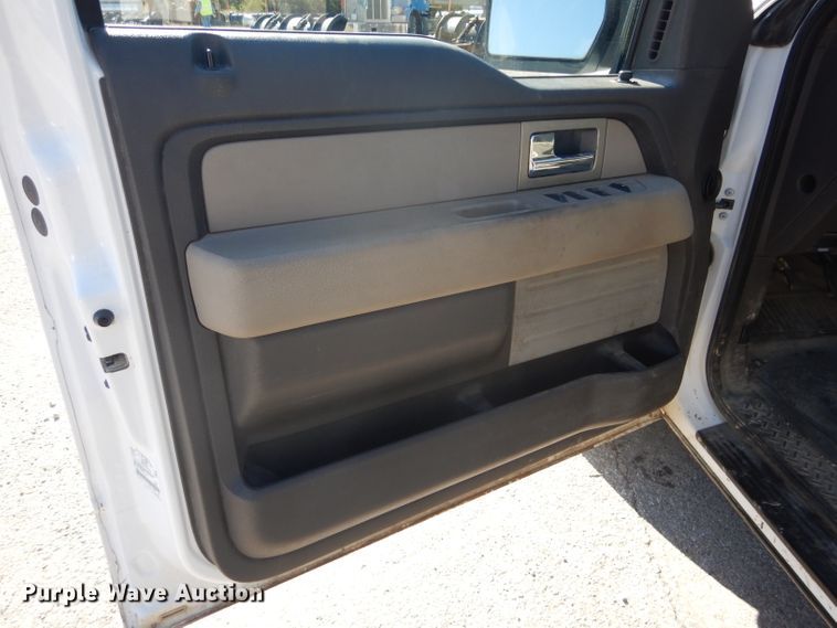 image for item DH2644 2010 Ford F150 SuperCab pickup truck