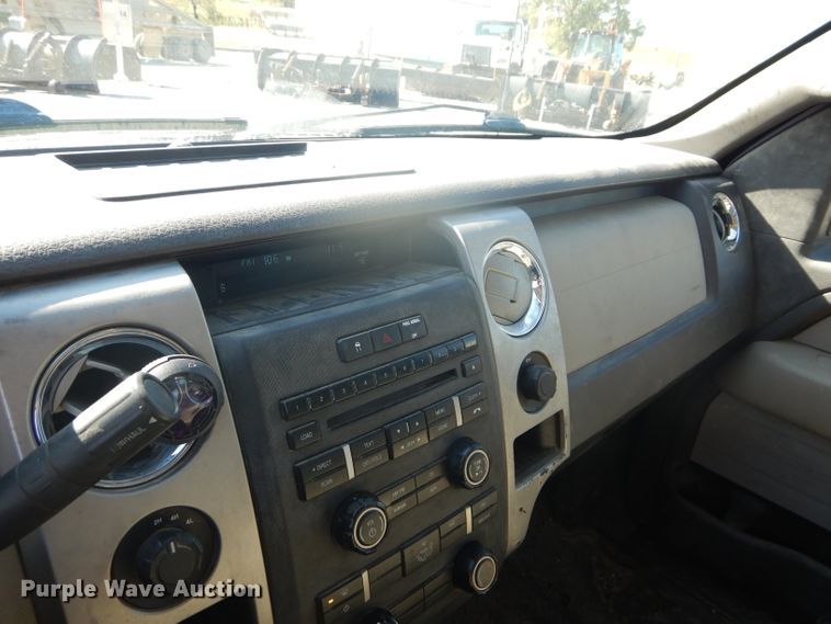 image for item DH2644 2010 Ford F150 SuperCab pickup truck