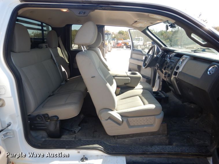 image for item DH2644 2010 Ford F150 SuperCab pickup truck