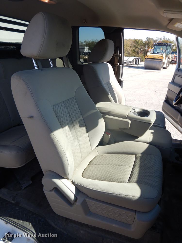 image for item DH2644 2010 Ford F150 SuperCab pickup truck