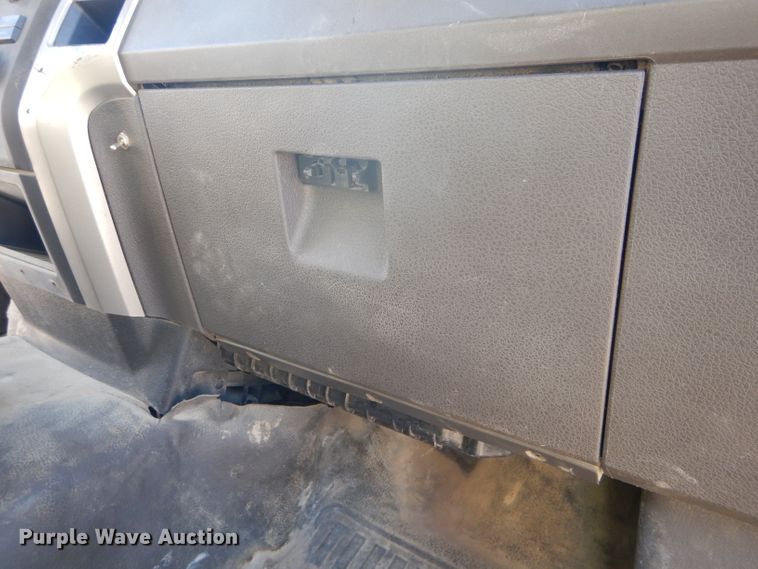 image for item DH2644 2010 Ford F150 SuperCab pickup truck