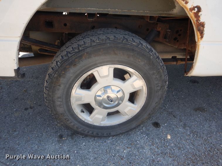 image for item DH2644 2010 Ford F150 SuperCab pickup truck