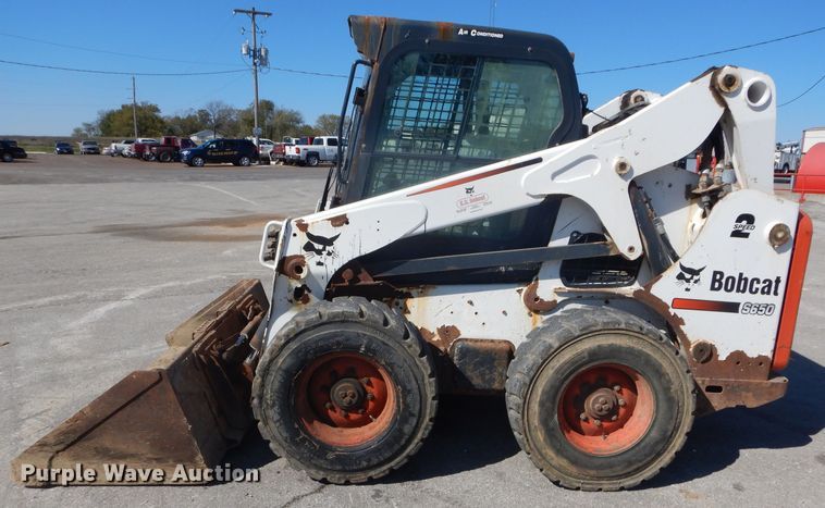 image for item DH2645 2010 Bobcat S650 skid steer