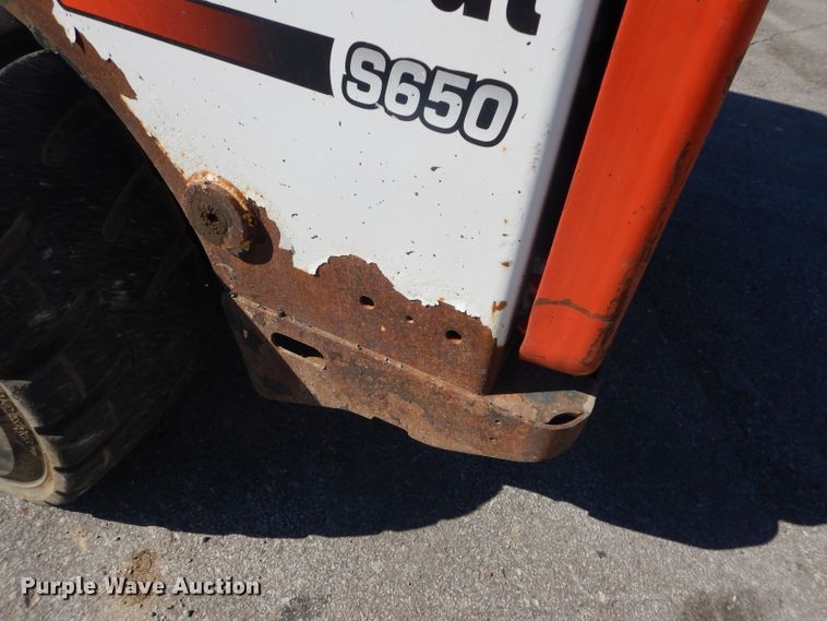 image for item DH2645 2010 Bobcat S650 skid steer