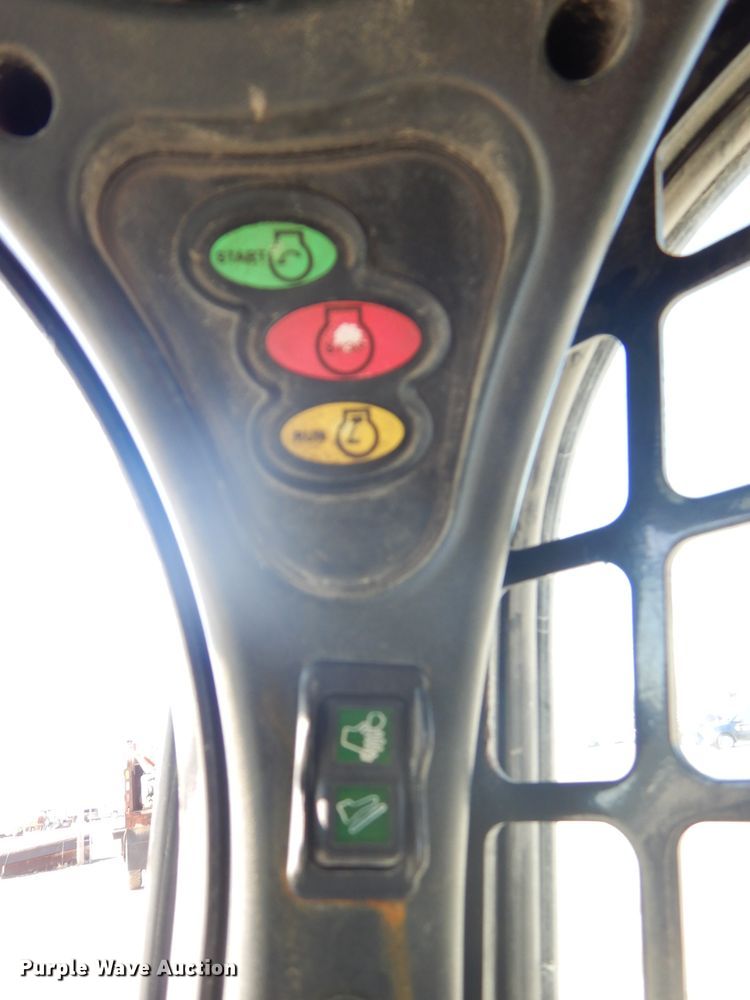 image for item DH2645 2010 Bobcat S650 skid steer