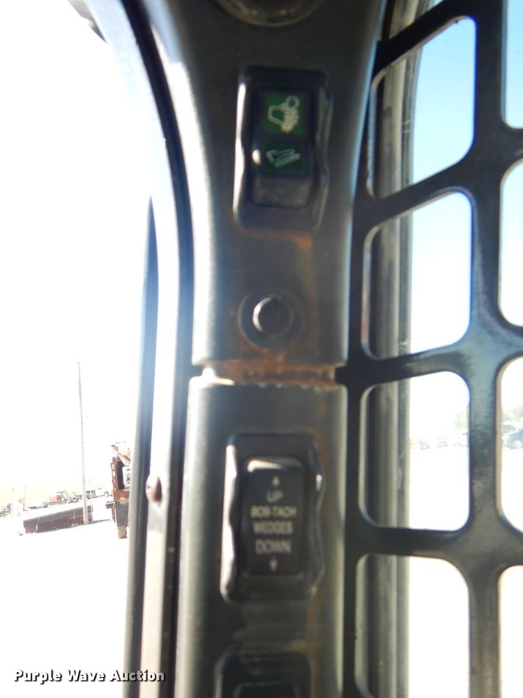 image for item DH2645 2010 Bobcat S650 skid steer