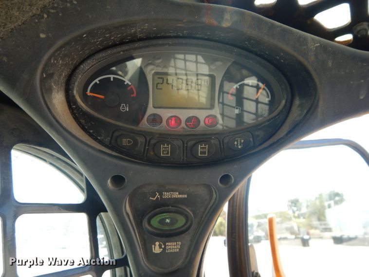 image for item DH2645 2010 Bobcat S650 skid steer