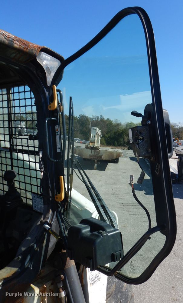 image for item DH2645 2010 Bobcat S650 skid steer