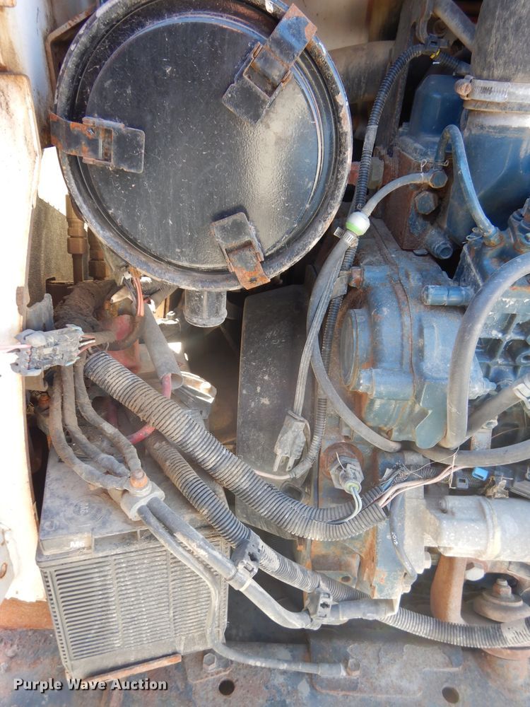 image for item DH2645 2010 Bobcat S650 skid steer