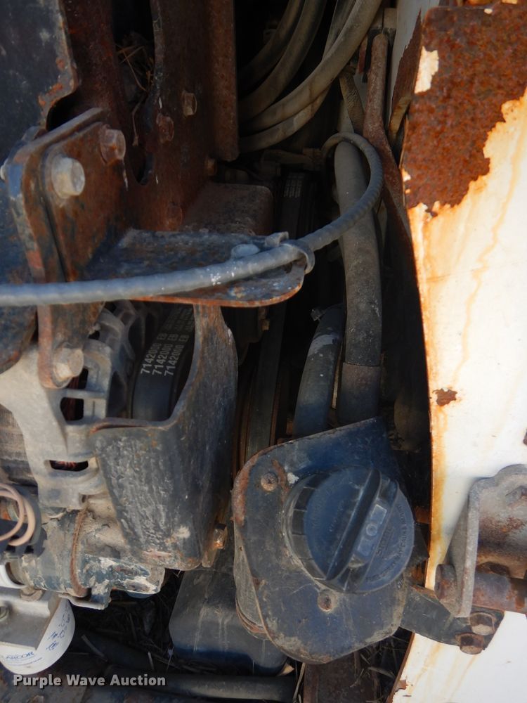 image for item DH2645 2010 Bobcat S650 skid steer