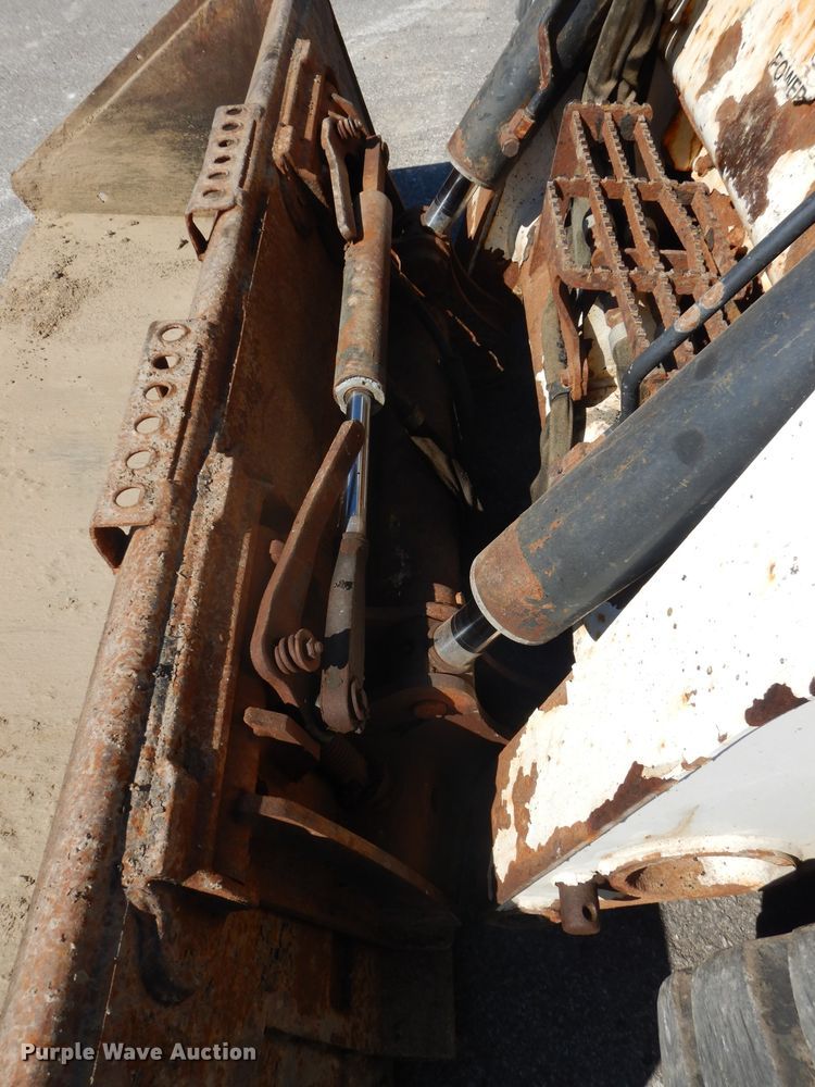 image for item DH2645 2010 Bobcat S650 skid steer