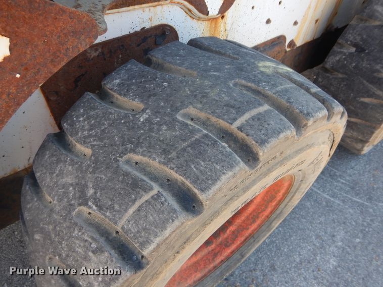 image for item DH2645 2010 Bobcat S650 skid steer