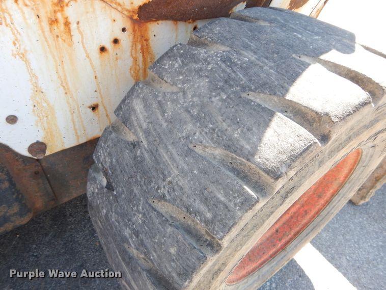 image for item DH2645 2010 Bobcat S650 skid steer