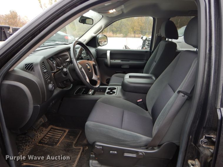 image for item DH2673 2009 Chevrolet Silverado 1500 Crew Cab pickup truck