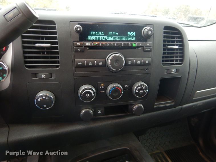 image for item DH2673 2009 Chevrolet Silverado 1500 Crew Cab pickup truck